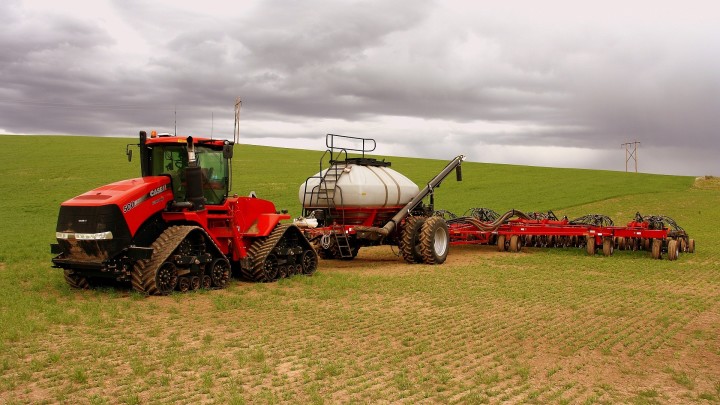 Tuning the Case Steiger 500